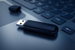 USBメモリーの粉砕破壊、官公庁・行政機関、PC 買取
